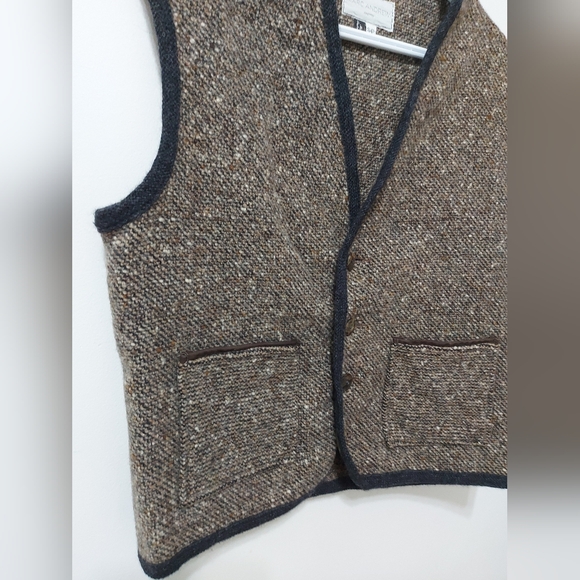 Marc Andrew sleeveless jacket - Picture 3 of 14